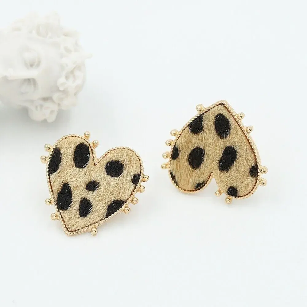 Gold Tone Texture Fur Animal Print Heart‎ Earrings Stud Boho Artsy Leopard